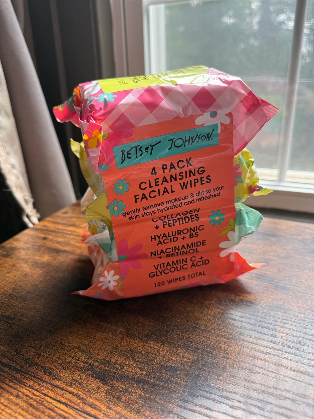 Betsey Johnson Floral Pack Cleansing Facial Wipes - Pink, Orange, Yellow, Teal